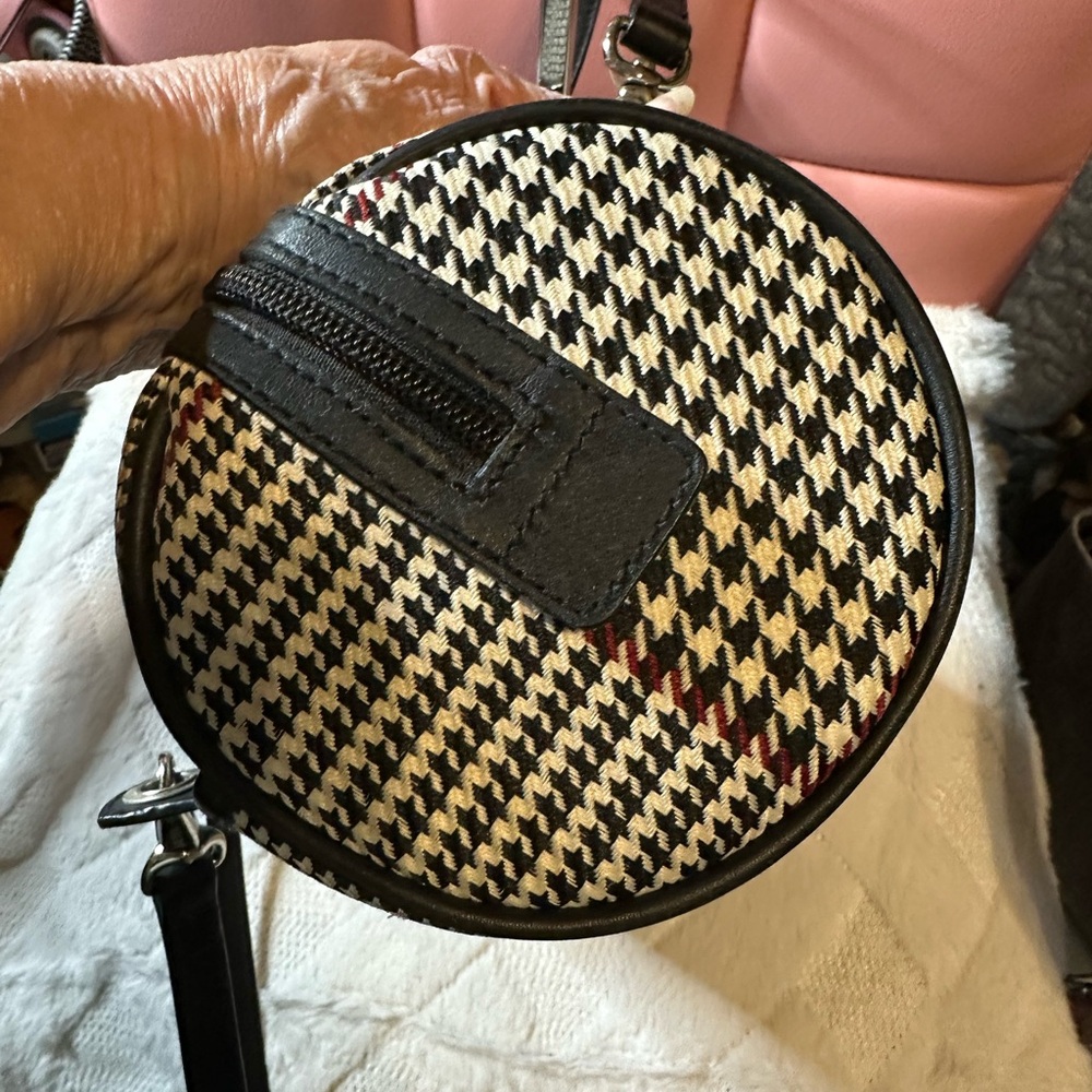 Ralph Lauren Black and White Houndstooth Shoulder Bag - Picture 3 of 4